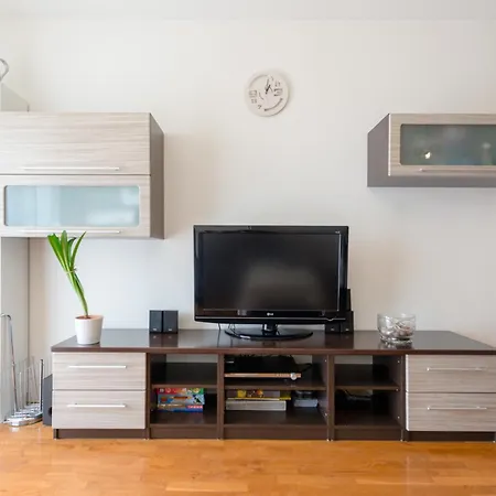 Comfy & Urban On Znjan Near *