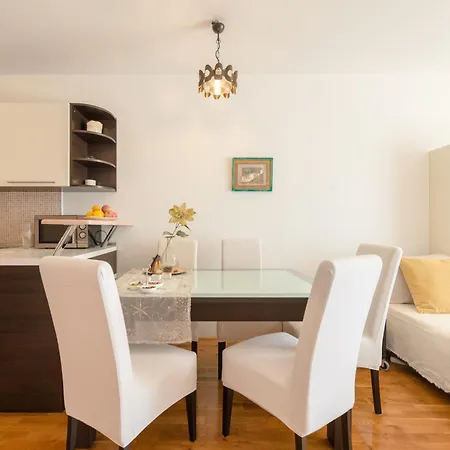 Apartmán Comfy & Urban On Znjan Near Split