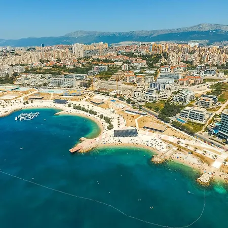 Comfy & Urban On Znjan Near *