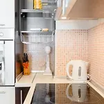 Comfy & Urban On Znjan Near Апартаменты